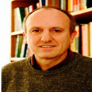 البروفيسور دانيال لوس